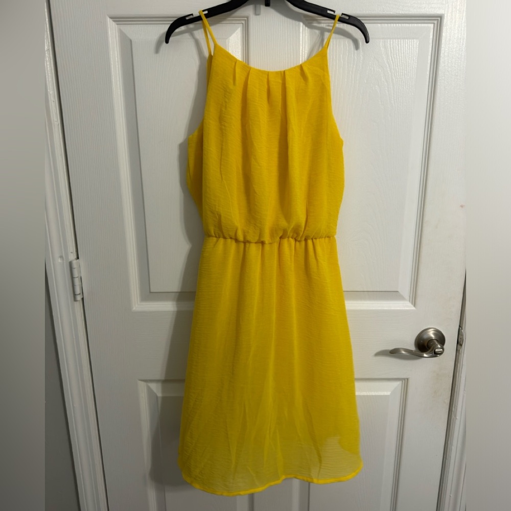 Mini yellow dress